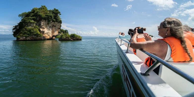 Los Haitises image 1